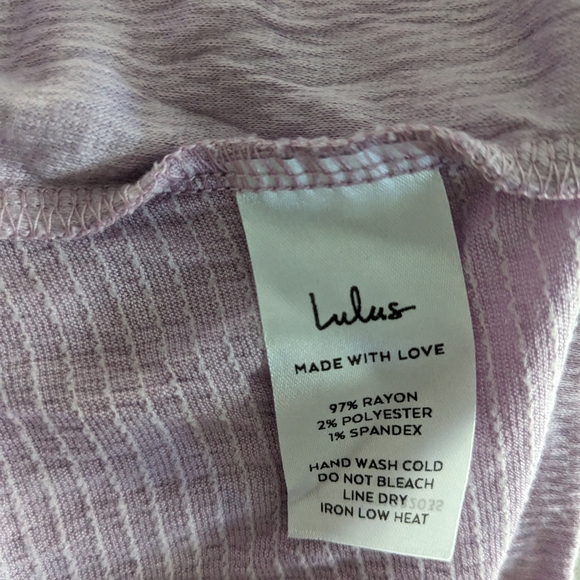 Lulu's top - Picture 4 of 5